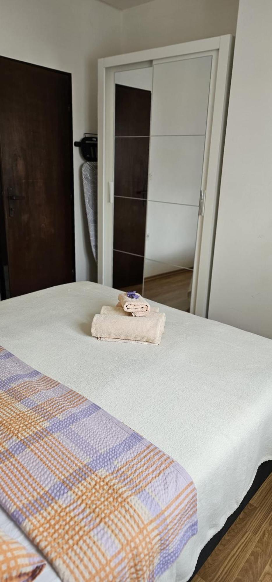 Apartman Pida プリモシュテン エクステリア 写真